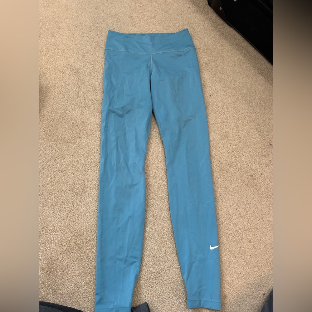 Blue Nike leggings